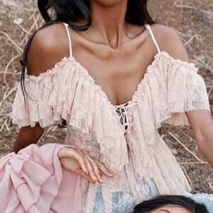 NAT & LIV Bella Cami -Lace